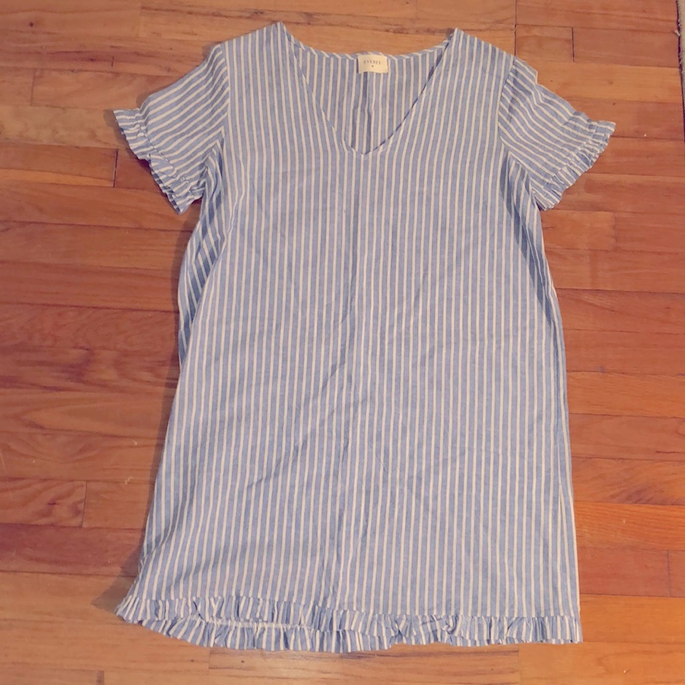 Everly striped dress, blue & white, ruffle detail on the sleeves and bottom